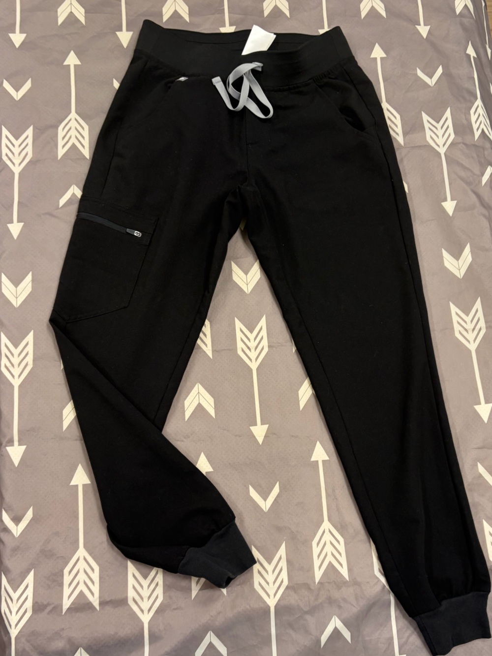 Women’s Zamora Black Jogger Pants with Zip Pocket po 2053